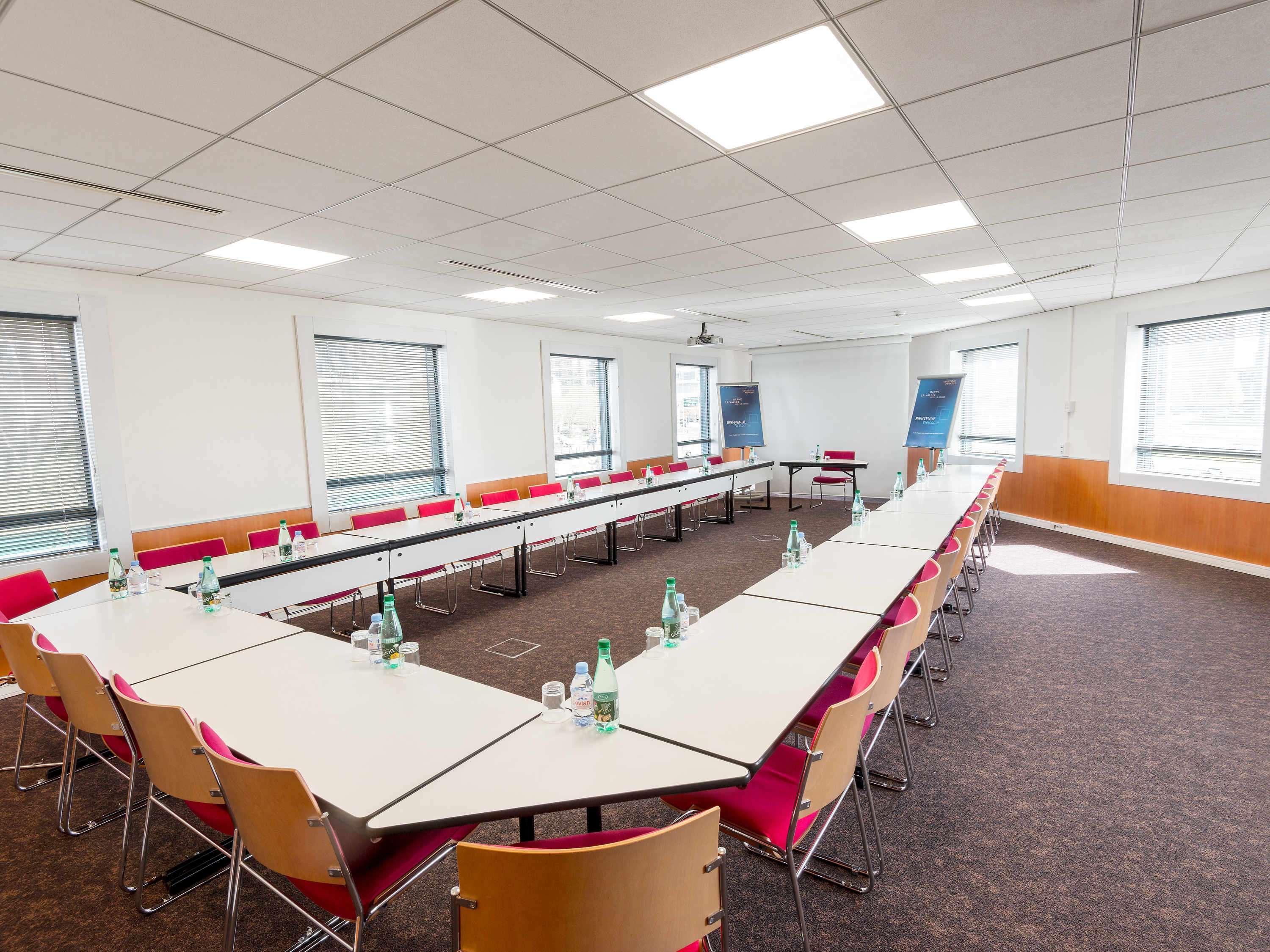 Novotel Marne-la-Vallée Noisy-le-Grand Extérieur photo