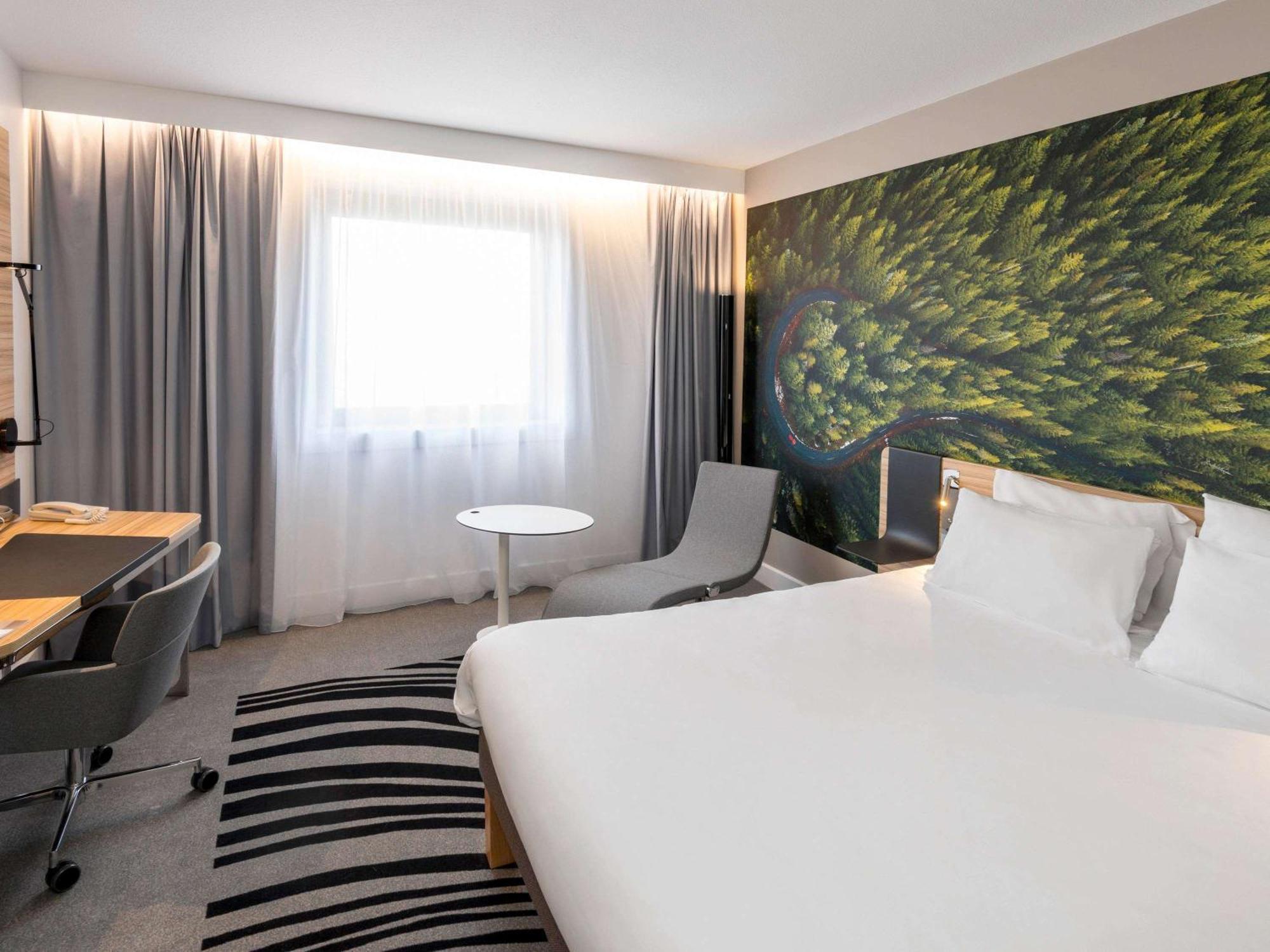 Novotel Marne-la-Vallée Noisy-le-Grand Extérieur photo